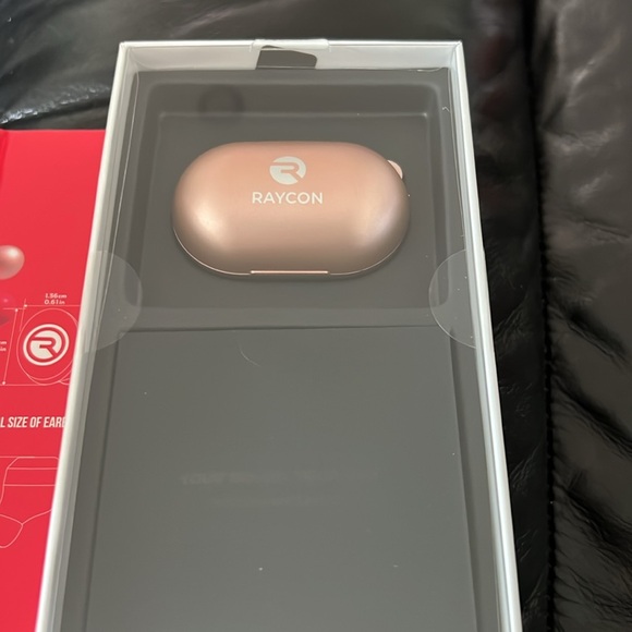 Raycon The Everyday Earbuds SEALED ROSE GOLD - Picture 3 of 3